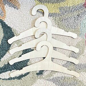 Set of 4 Plain Wooden Baby Hangers-Brand New-Laser Cut